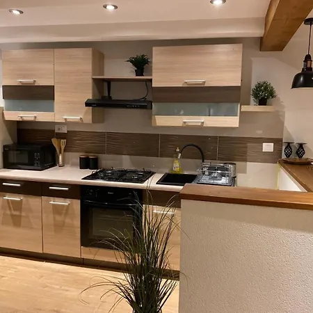 One Bedroom In Appartement