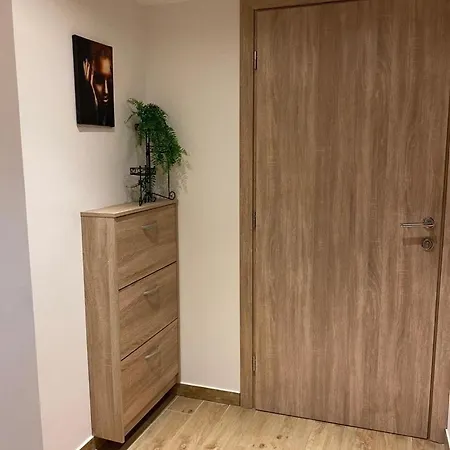 דירה One Bedroom In *